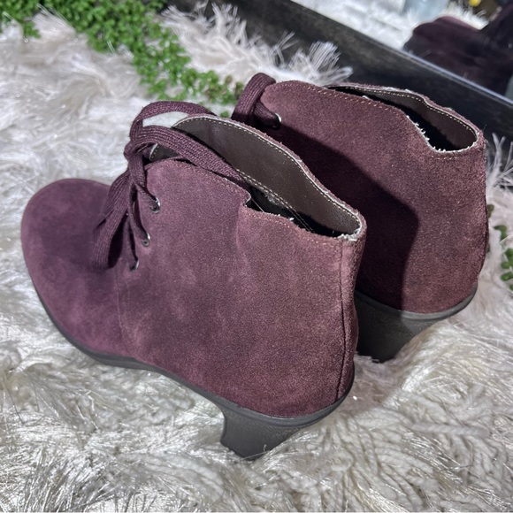 Aerosoles Ruffalo Suede Lace Up Bootie - EGGPLANT PURPLE - Size 8M - Picture 14 of 16